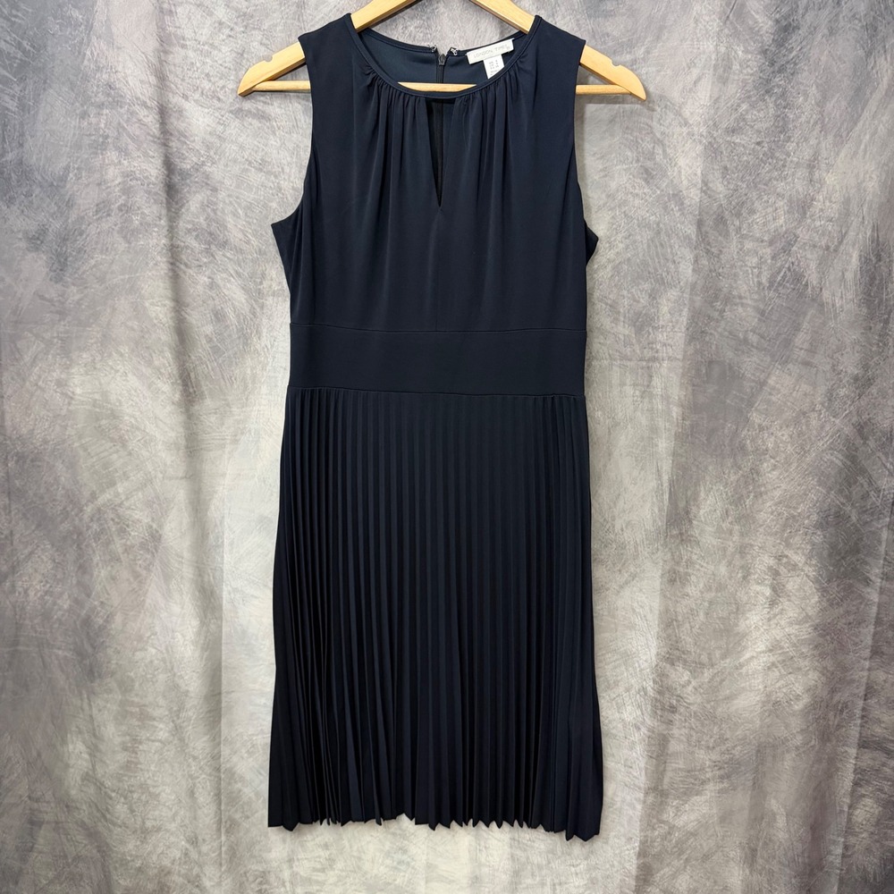 London Times Navy Blue Pleated Sleeveless Keyhole Fit and Flare Dress Size 4